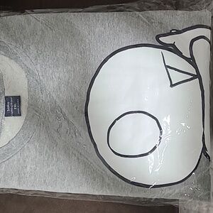 Pull over graphic sweater